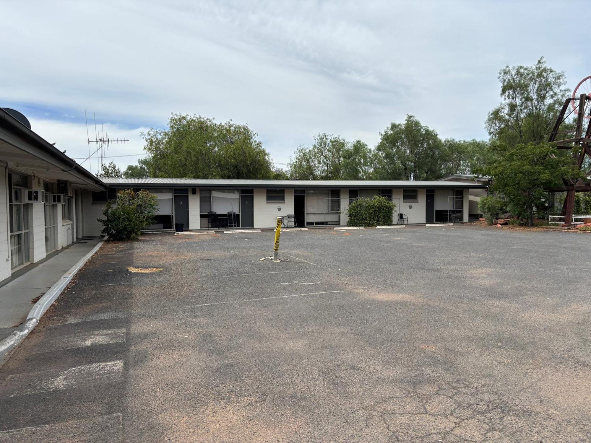 Copper City Motel Cobar Extérieur photo