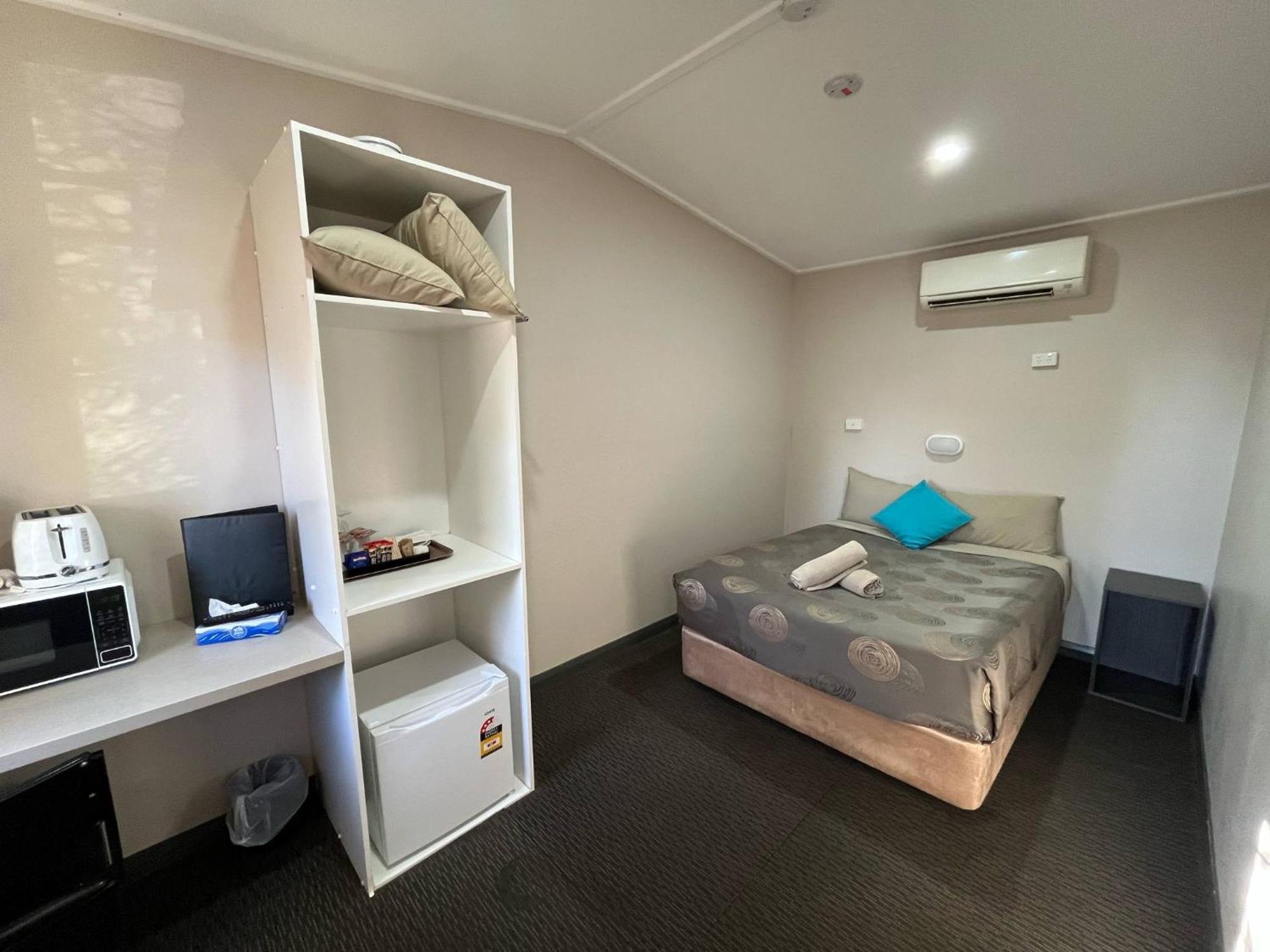 Copper City Motel Cobar Extérieur photo