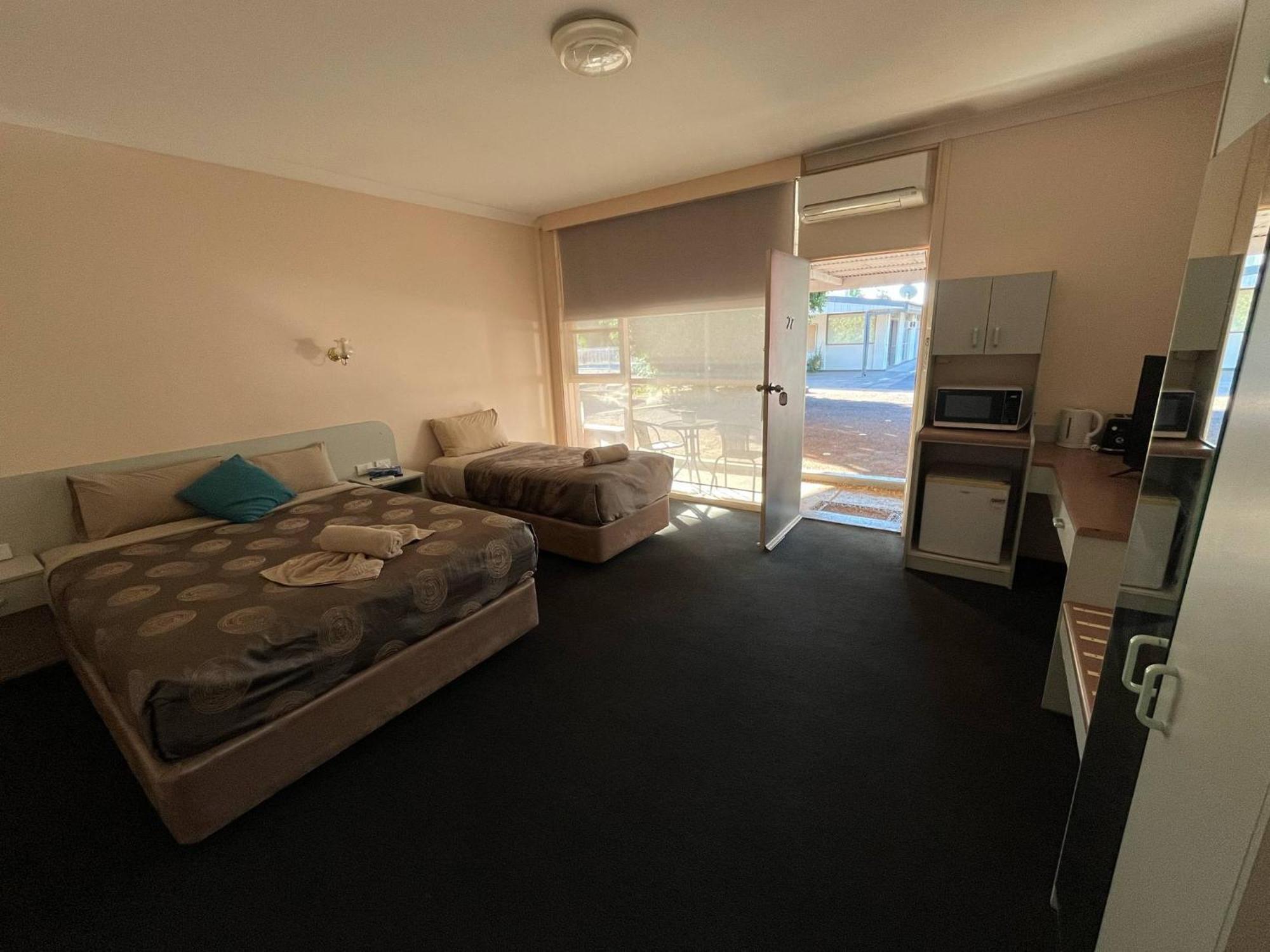 Copper City Motel Cobar Extérieur photo