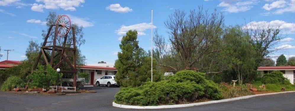 Copper City Motel Cobar Extérieur photo