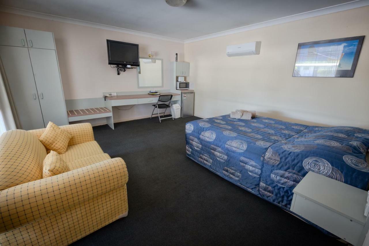 Copper City Motel Cobar Extérieur photo