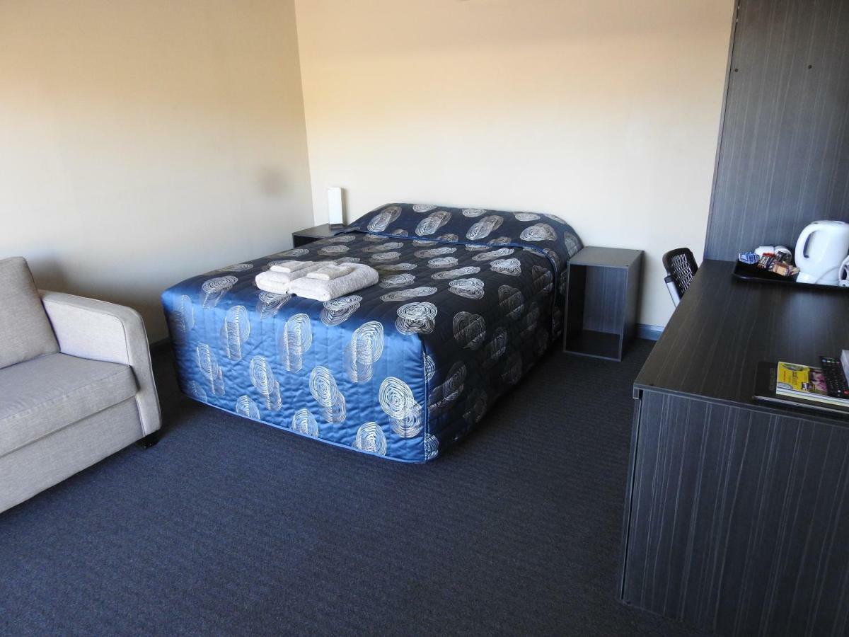 Copper City Motel Cobar Extérieur photo