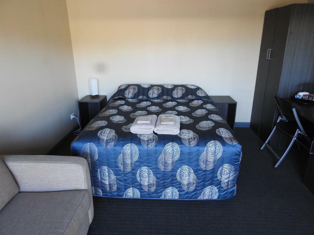 Copper City Motel Cobar Extérieur photo