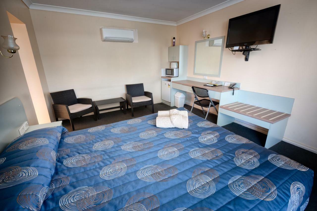 Copper City Motel Cobar Extérieur photo