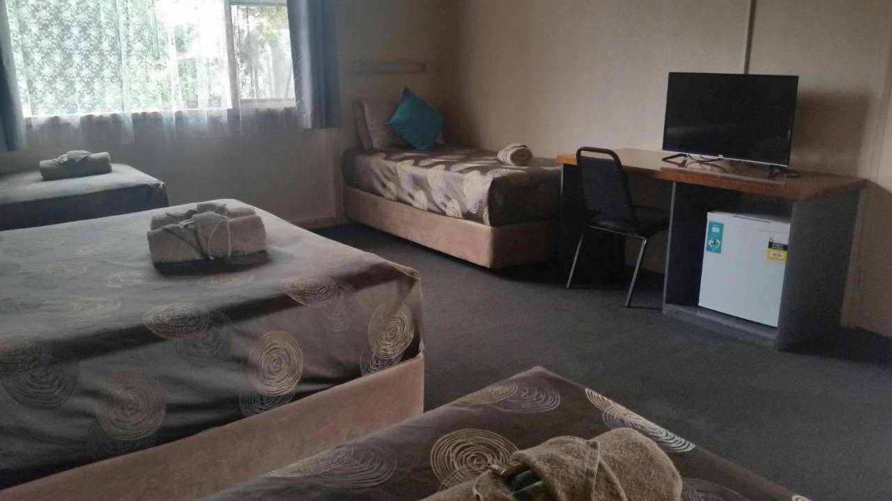 Copper City Motel Cobar Extérieur photo