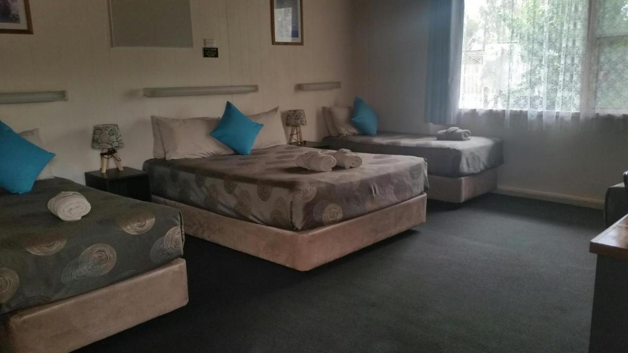 Copper City Motel Cobar Extérieur photo