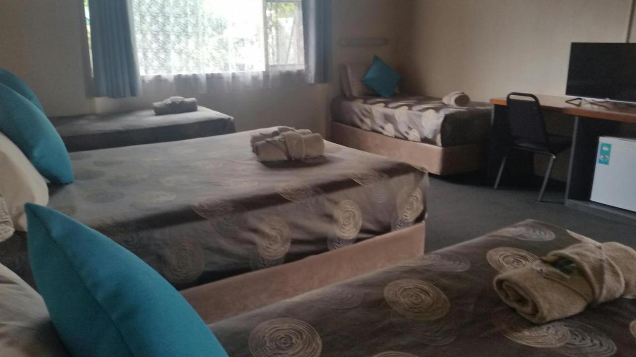 Copper City Motel Cobar Extérieur photo